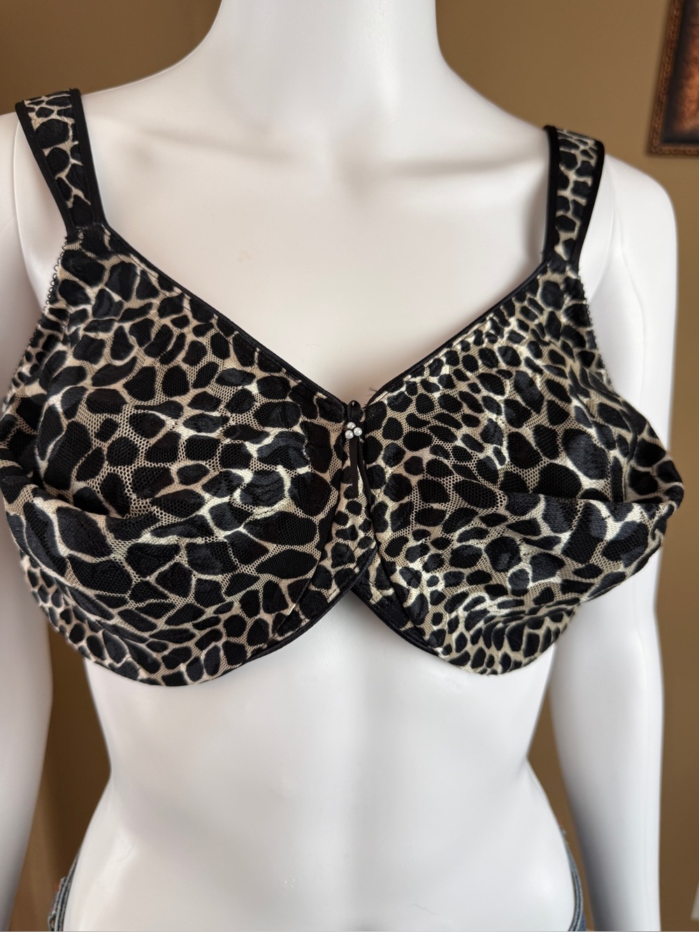 Wacoal Women's Animal Print Underwire Bra - Black & Cream Size 40D